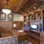 C & W Custom Woodworking Elegant Wainscotting